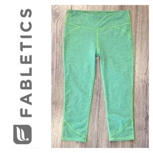 🌵 Fabletics Powerform Capri 🌵